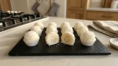 Χιονισμένα σοκολατάκια ψυγείου με αμύγδαλο και καρύδα – έτοιμα χωρίς ψήσιμο