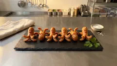 Λουκάνικα-χταπόδια με τραγανό κουρκούτι: παιχνιδιάρικο finger food για μπουφέ