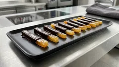 Μπαστουνάκια πορτοκαλιού γλασέ με κουβερτούρα: αρωματικό κέρασμα για καφέ